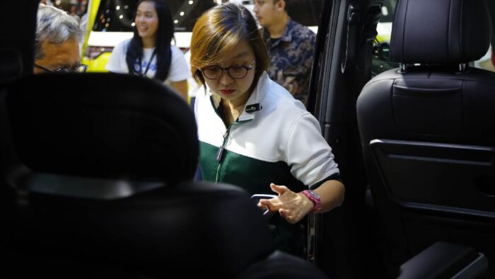 Wamen EKRAF Irene Umar