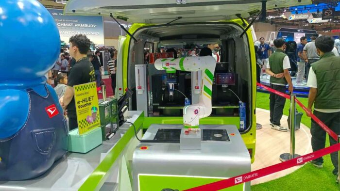 Robot di e-Hijet
