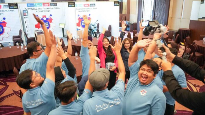 Keseruan kompetisi teknisi Piaggio Indonesia